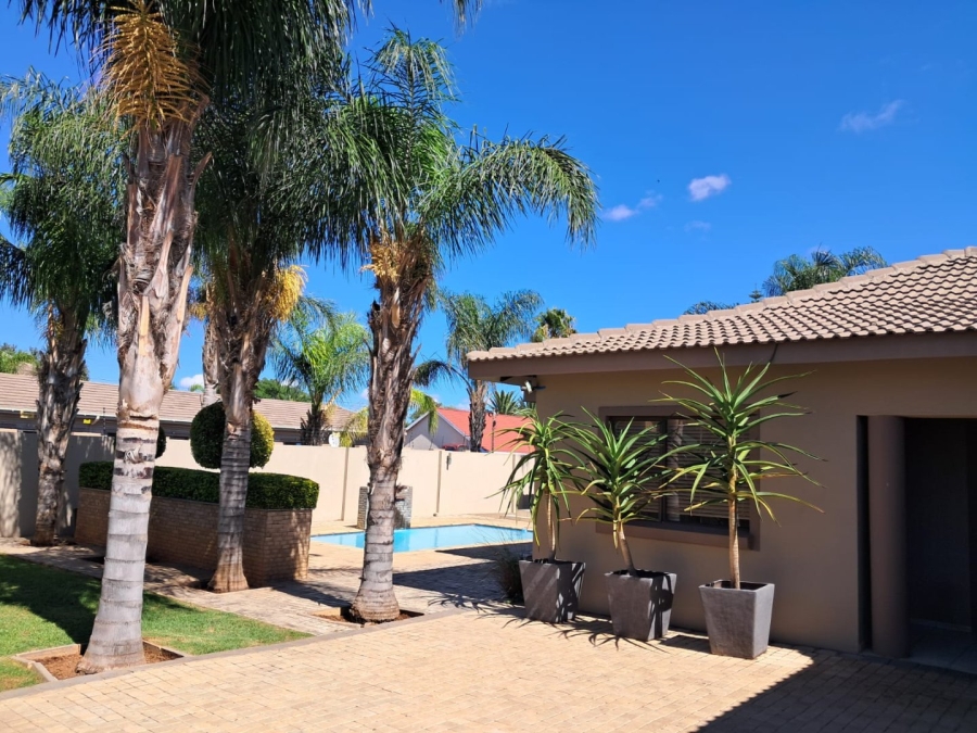 4 Bedroom Property for Sale in Hillcrest Northern Cape